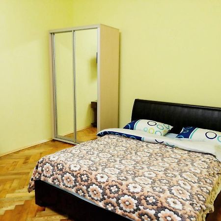 Apartment Ak. Kuchera Street Львов Экстерьер фото