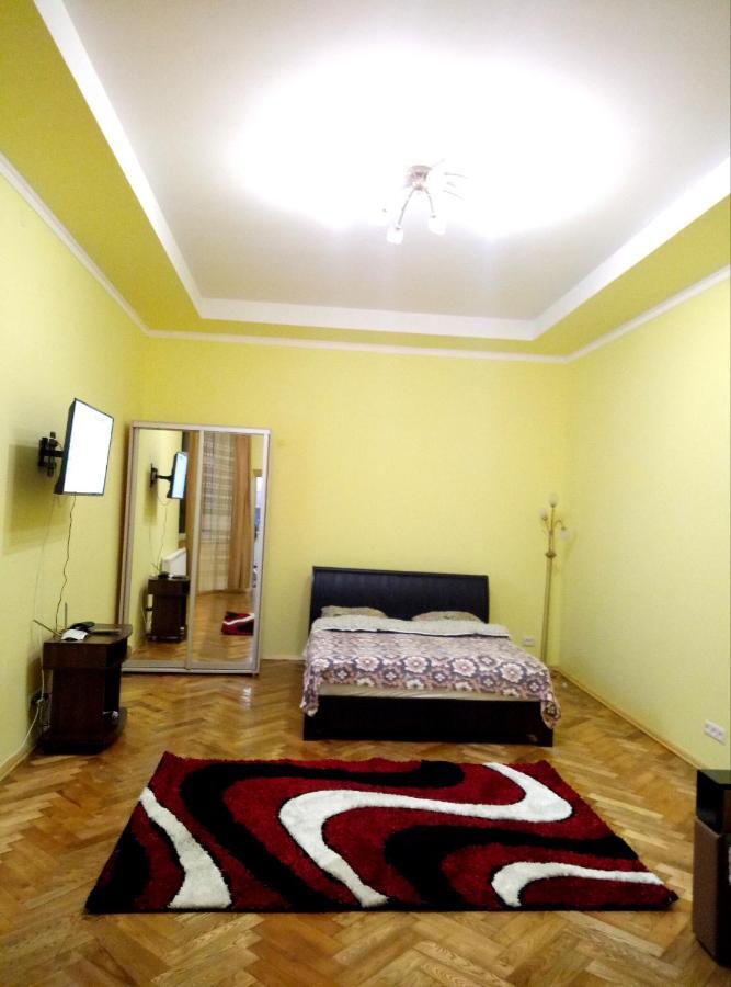 Apartment Ak. Kuchera Street Львов Экстерьер фото